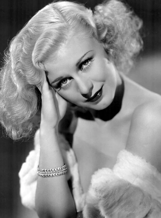 Actrița, cântăreața și dansatoarea americană Ginger Rogers FOTO: Arhivă