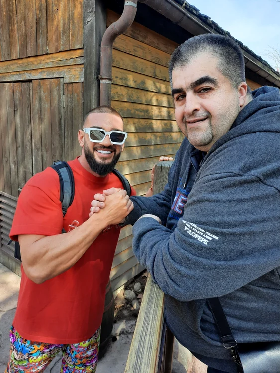 Reporterul Click! și Dorian Popa, la Disneyland. Foto: Gheorghe Chelu