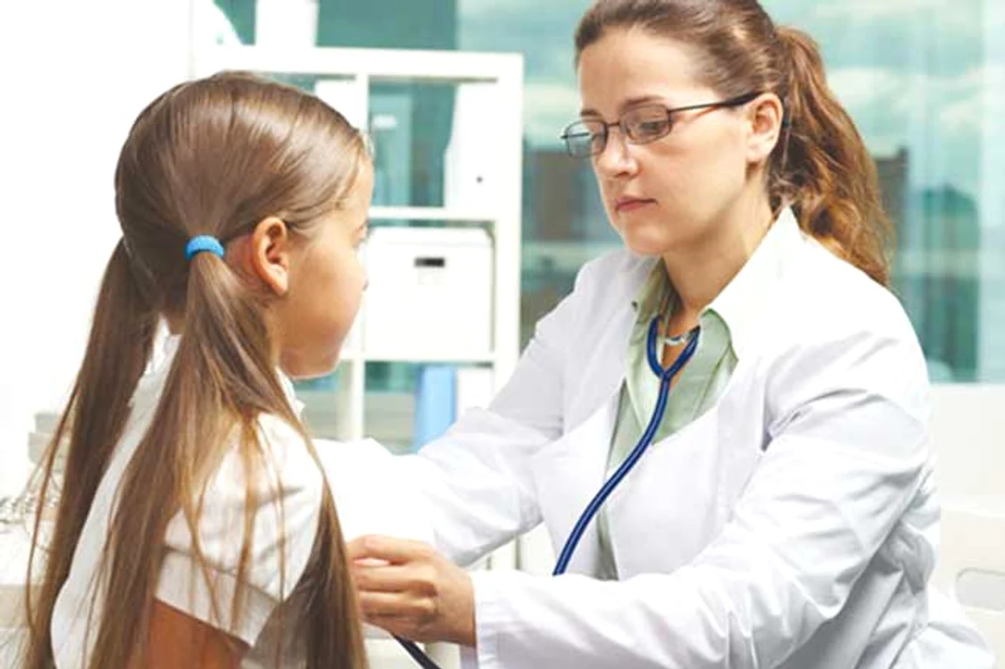 
    Medicii școari care tratează copiii vor fi deteșați la DSP-uri, pentru a face anchete epidemiologice, în cazul celor infectați sau suspecți de coronavirus  