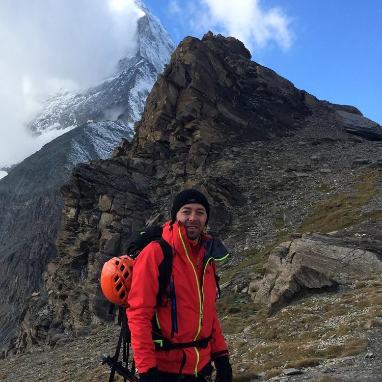 Alpinistul român Gabi Țabără a murit pe 20 mai în timpul unei expediții în Himalaya