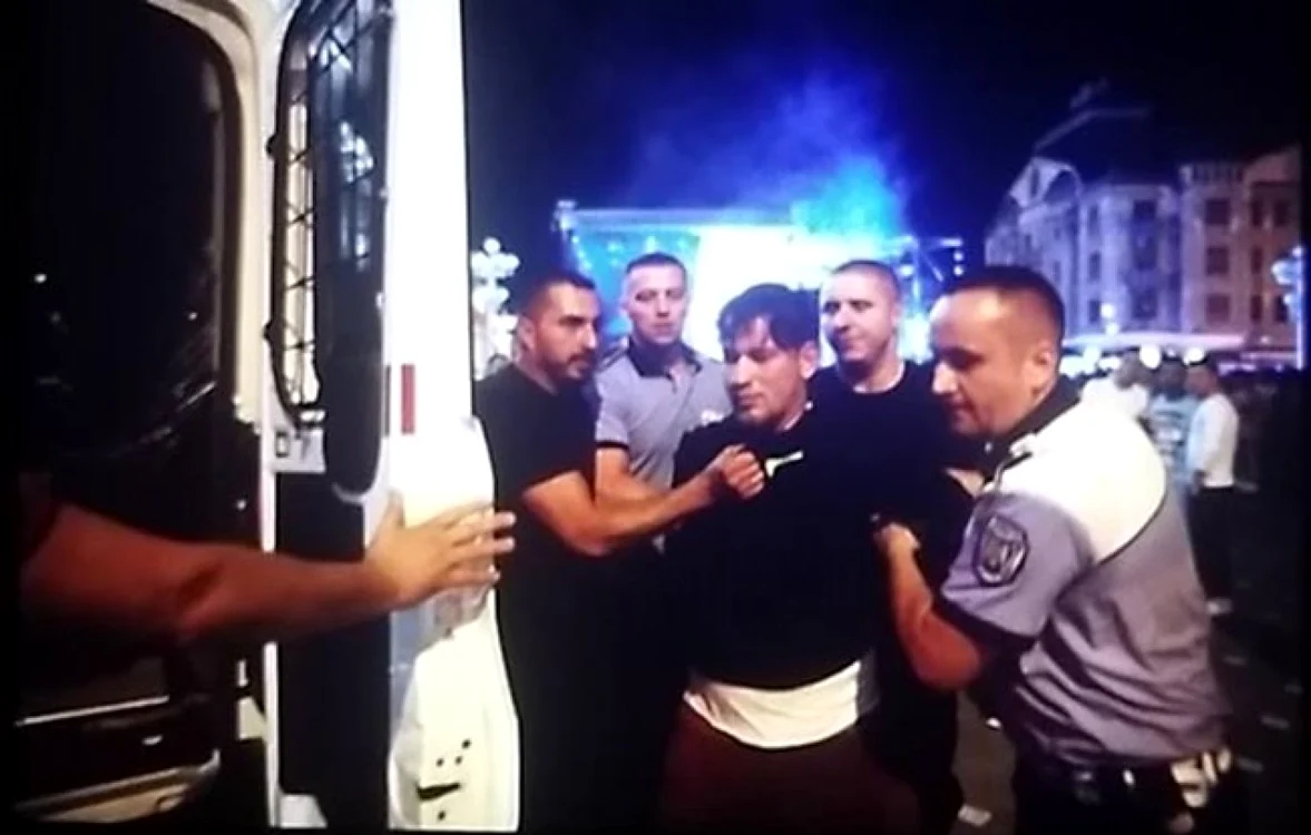 Pistolarul a fost reţinut de poliţie de poliţişti FOTO Tion.ro/Dan Amariei