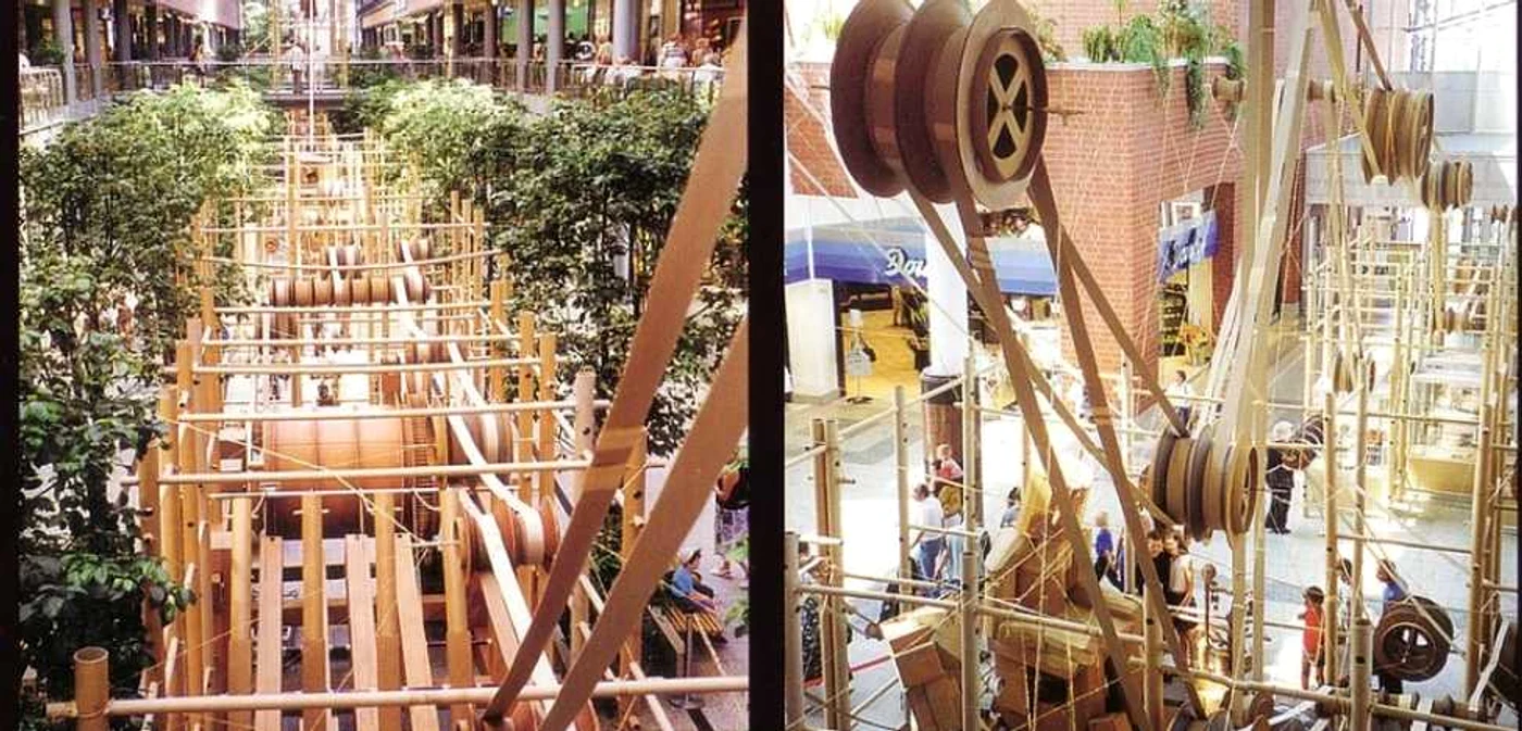 O expoziţie de sculpturi din carton va avea loc în Bucureşti începând cu 29 mai