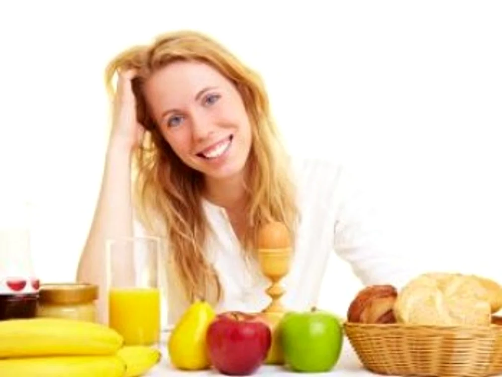Atunci când au sărit peste micul dejun, participanţii la studiu au avut un apetit crescut pentru alimentele dulci şi grase