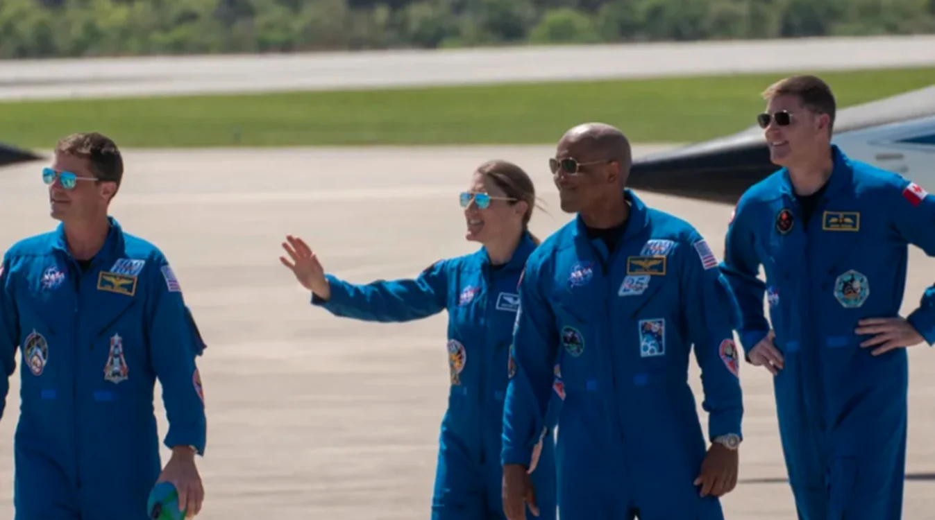 Reid Wiseman, Victor Glover și Christina Koch (NASA) și Jeremy Hansen (Canada). Foto: Space.com