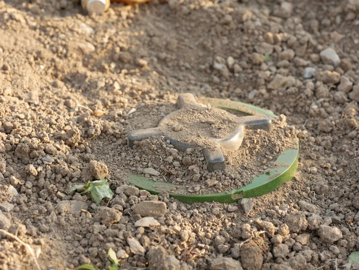 Mine antipersonal si alte capcane împânzesc câmpurile și tranșeele FOTO SHUTTERSTOCK