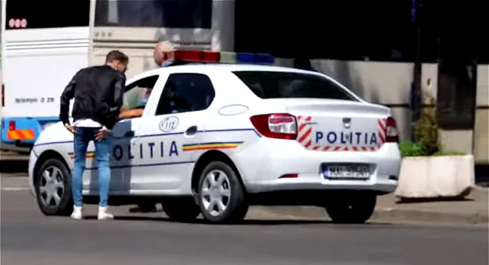 Ciprian Dafinescu, în timp ce făcea o farsă polițiștilor FOTO Captură Youtube