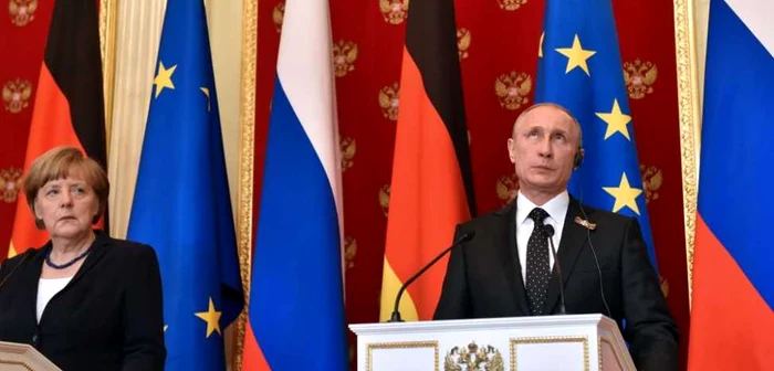 În ciuda comunicării speciale dintre cancelarul german Angela Merkel şi preşedintele Vladimir Putin, opt cetăţeni germani au fost incluşi pe lista neagră a Kremlinului. FOTO AP