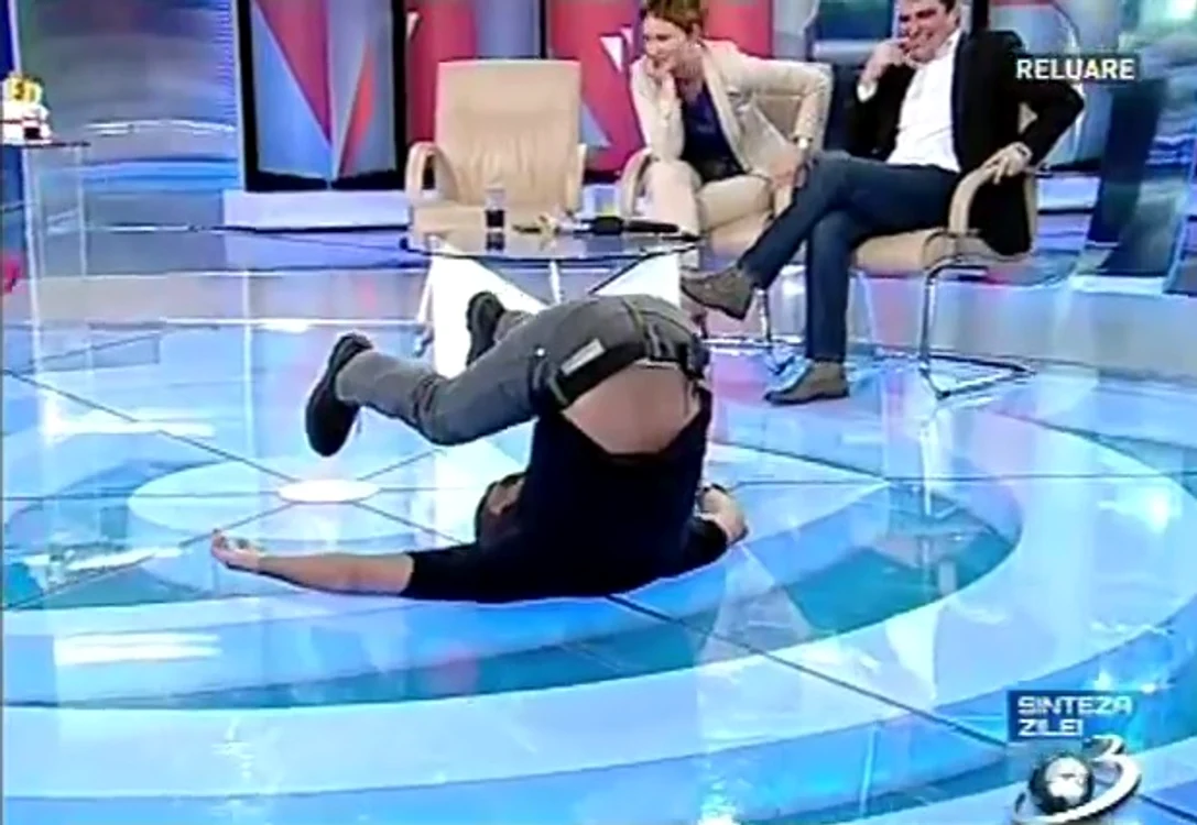 
    Mircea Badea  