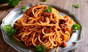 44476769   spaghetti bolognese jpeg