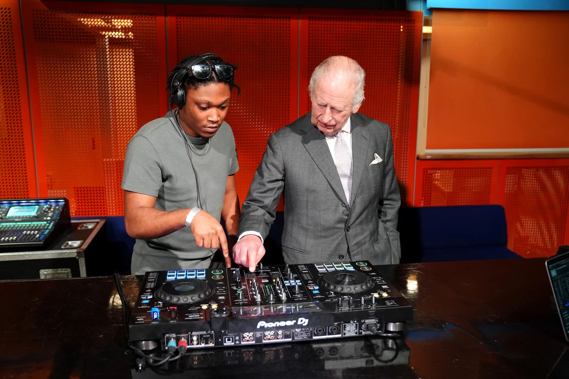 Regele Charles își etalează abilitățile de DJ, Profimedia (3) jpg