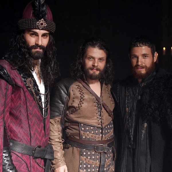 Radu Micu, actorul care a jucat un rol de top în serialul Netflix Ottomans. „Atuul meu - călăria. M-a învăţat tata” VIDEO