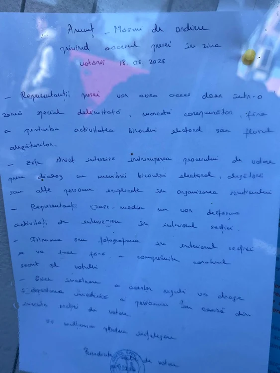 Măsurile stabilite de președintele secției de votare nr. 256, Mogoșoaia. FOTO IPJ Ilfov