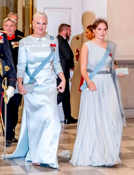 Prințesa Mette-Marit și fiica ei, Prințesa Ingrid Alexandra a Norvegiei. FOTO: Profimedia