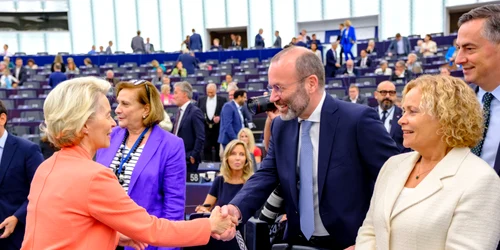 Ursula von der Leyen si Manfred Weber FOTO EPP Group PE jpg