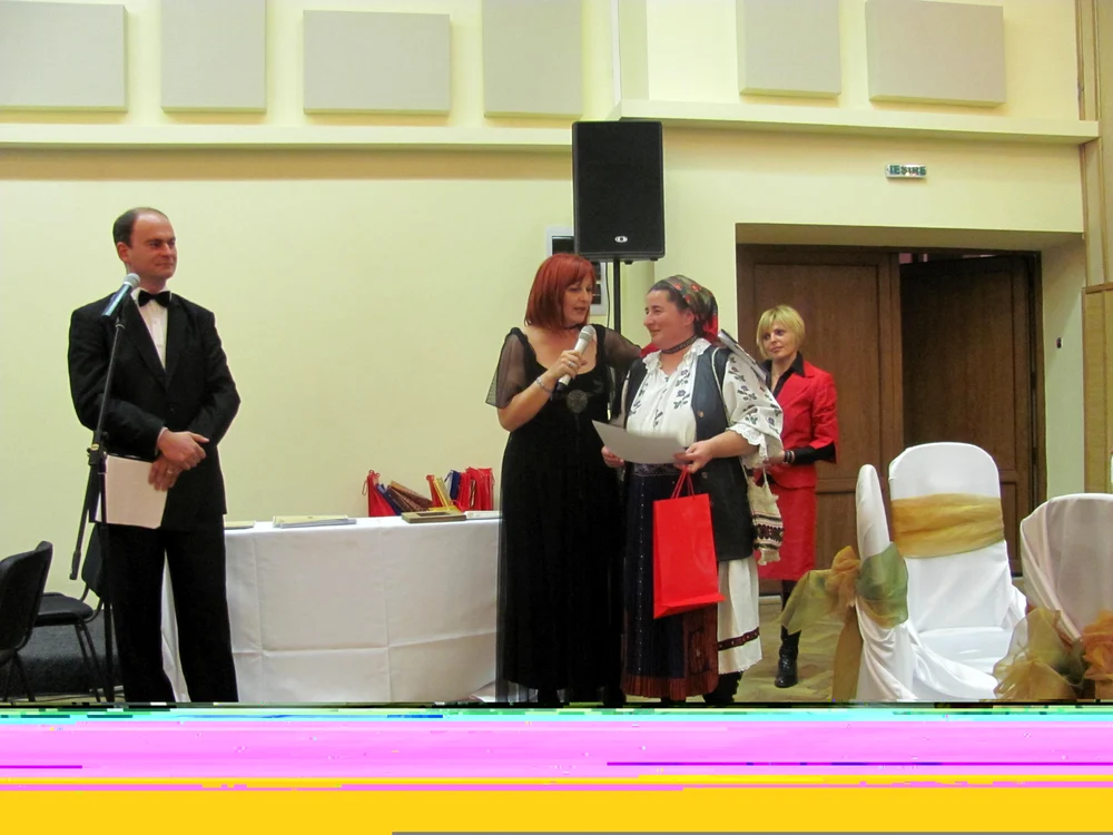 Oamenii de cultură au fost premiaţi
