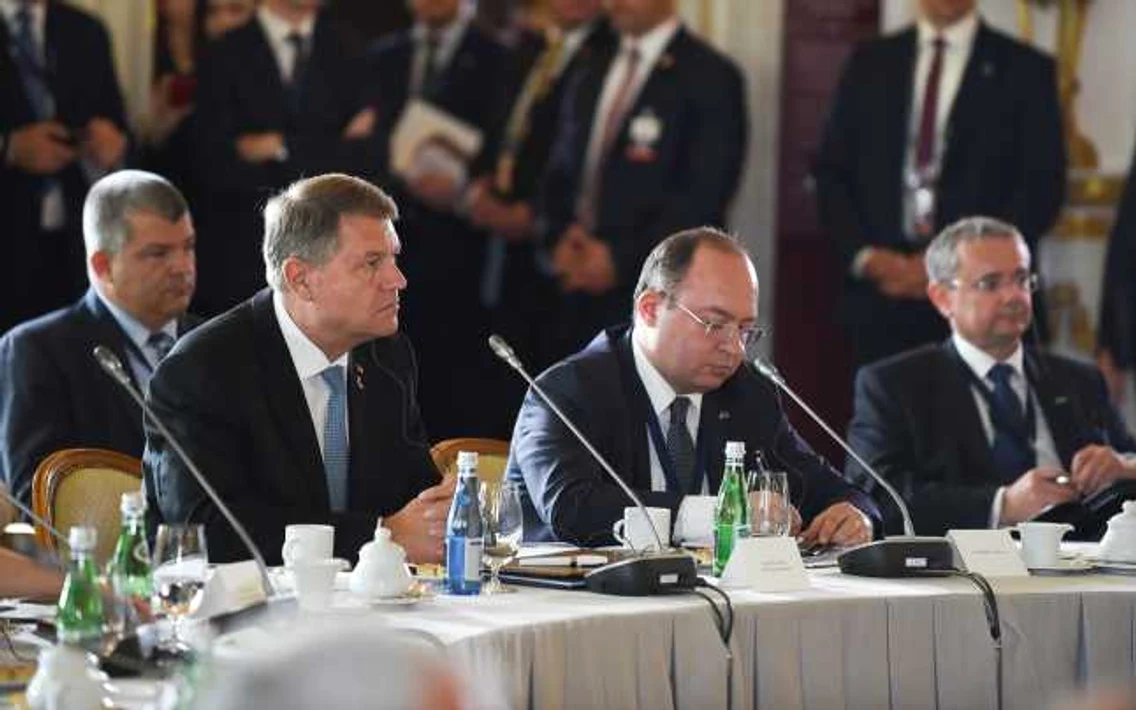 Presedintele Klaus Iohannis participă la Summitul de la Varşovia FOTO Presidencyro