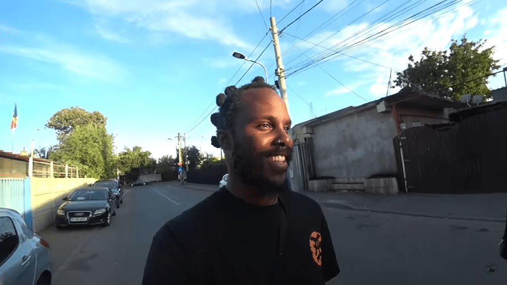 Aventurile unui englez în Ferentari. „Deci ăsta este Bronxul Bucureștiului! E puțin intimidant” VIDEO