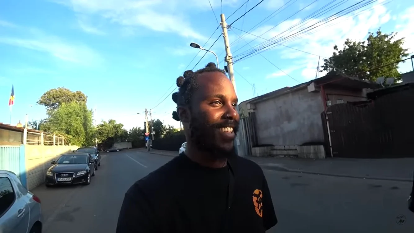 Ameer a ținut să vadă „Bronxul” Bucureștiului. FOTO Captură video