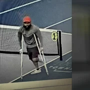 barbat pickleball FOTO Captura abc jpg