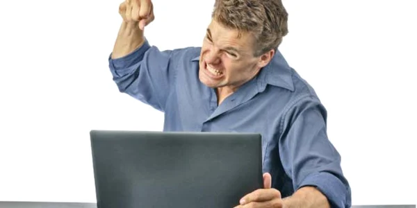 Contul de Facebook a devenit o sursă de informare pentru angajatori