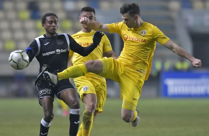 
    Petrolul a eliminat ultima clasată în prima ligăFOTO: Sportpictures.eu  