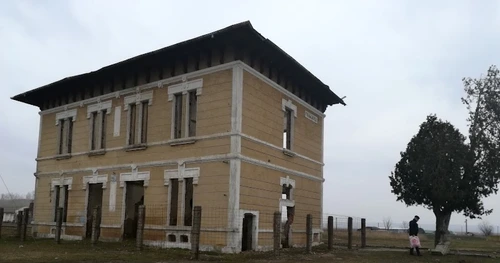 Gara Frumușița a fost abandonată FOTO: Cornelia Mazilu 