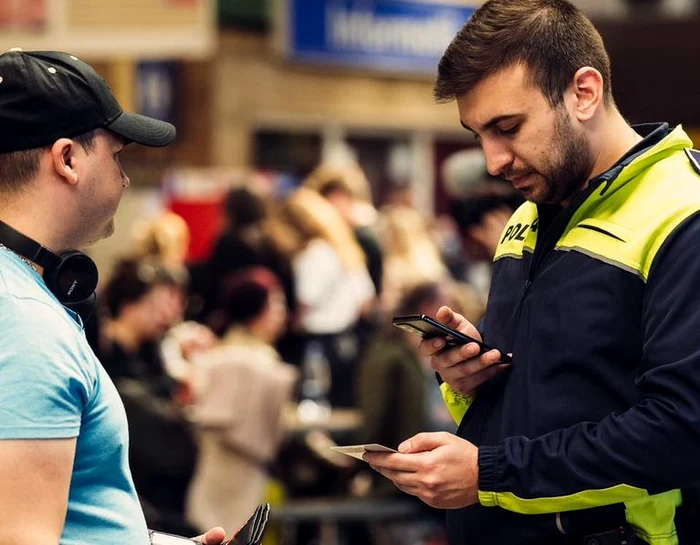 Aplicatia eDAc, folosită după intrarea României în Air Schengen. FOTO Arhivă