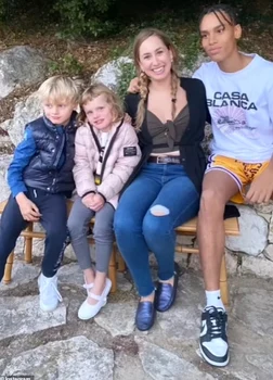 Toți copiii recunoscuți ai lui Albert