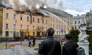 Rusia a bombardat in plină zi centrul istoric al Liovului FOTO EPA EFE jpg