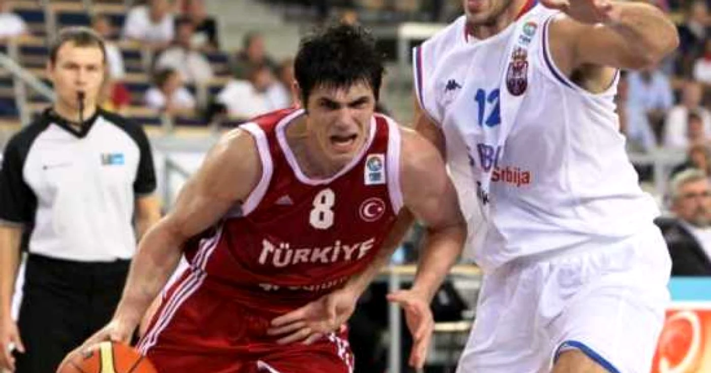 EUROBASKET 2009: Turcia rezistă în faţa Serbiei după un final incandescent