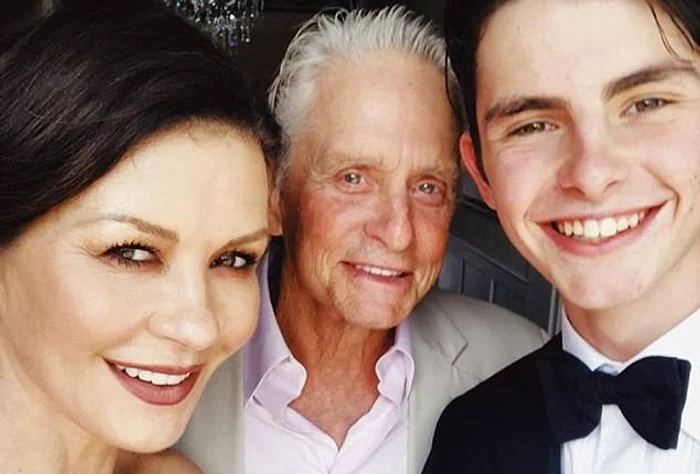 Dylan seamănă bine cu părinţii lui celebriFoto: Instagram