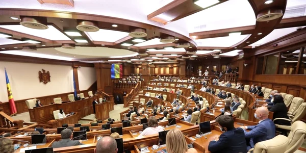 Parlament Moldova