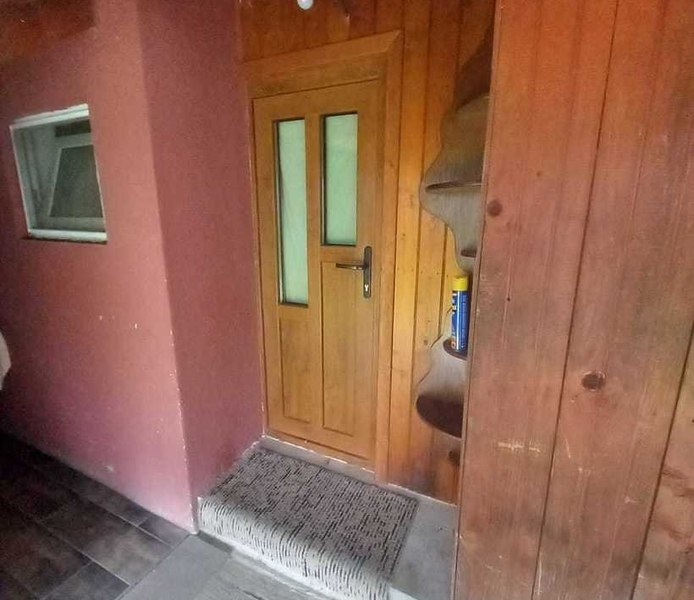 Nereguli grave într-un centru pentru adulți cu dizabilități. ANPC a găsit 37 de oameni locuind în condiții improprii