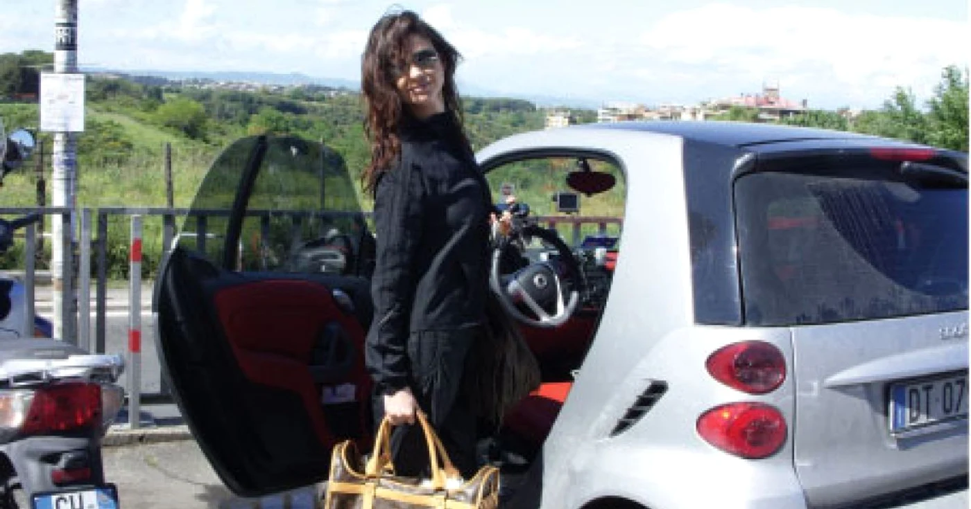 Ramona Bădescu va pleca la Bucureşti şi la Chişinău pentru a-şi promova albumul  