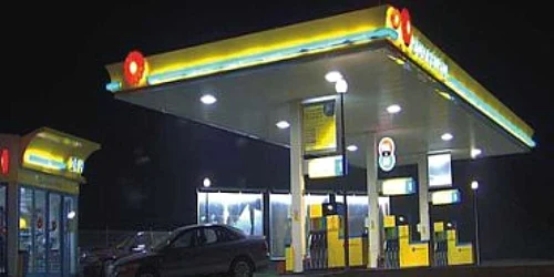 Rompetrol înlocuieşte trei directori