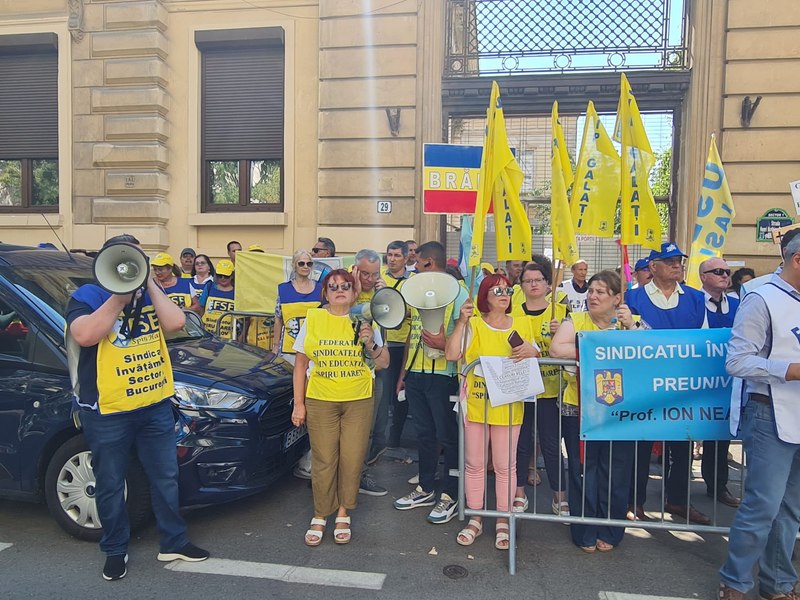 Școala nu începe pe 8 septembrie: profesorii boicotează începutul de an școlar. „Protestele vor lua amploare”