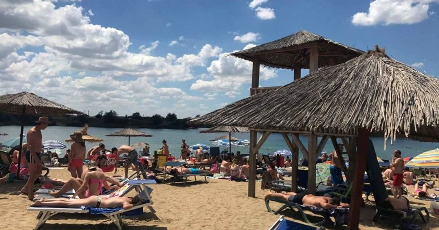 Plaja a fost amenajată FOTO Adevărul