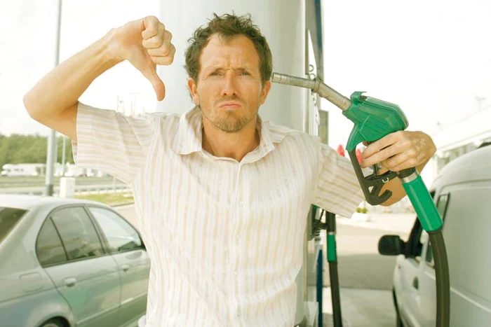 Benzina şi motorina s-au scumpit