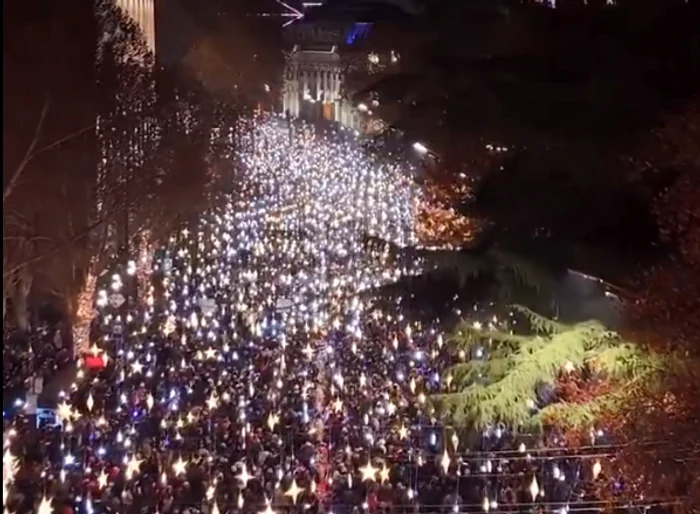 Mii de oameni au ieșit din nou în stradă în Georgia FOTO Captură video