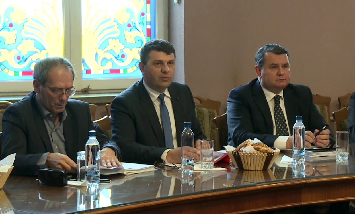 Viceprimarul Sebastian Radu a anunţat demisia la finalul şedinţei