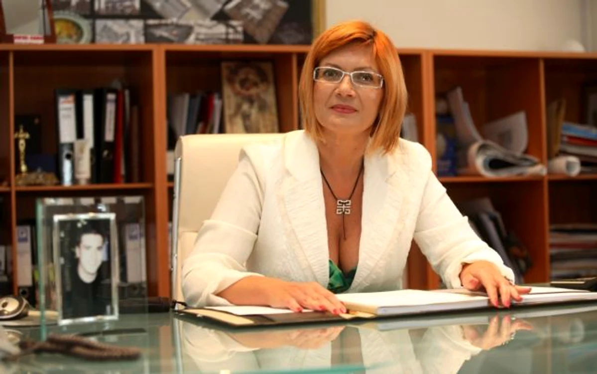 
    Carmen Adamescu va fi cercetată sub control judiciar în dosarul de delapidare şi evaziune fiscală cu prejudiciu estimat la aproape 48 de milioane de leiFOTO: Click!  