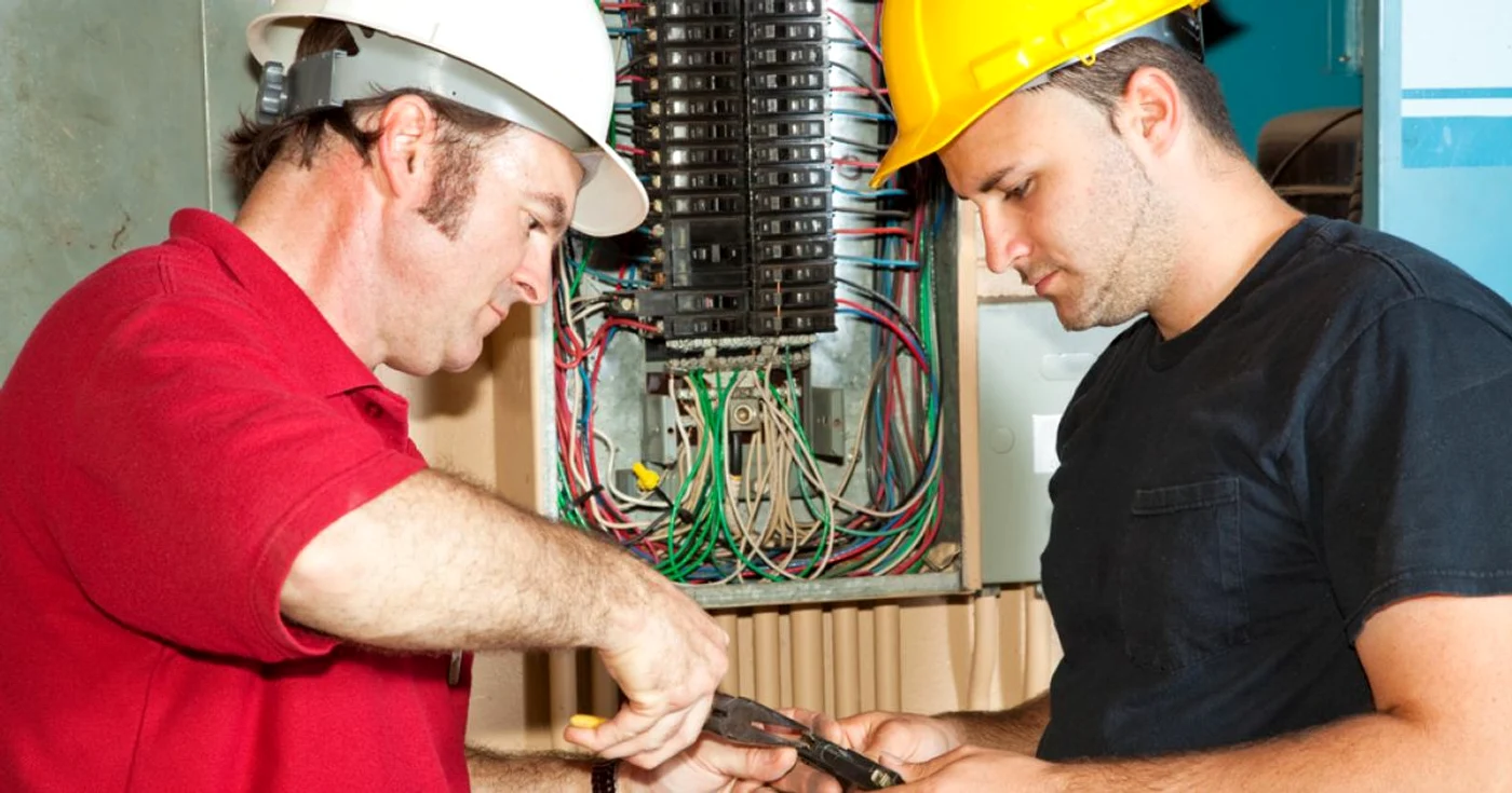 Doi electricieni au fost ameninţaţi cu cuţitul de către un ploieştean recalcintrant (foto: arhivă Adevărul)