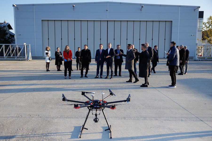 România produce drone militare și civile. Bogdan Ivan: „Atunci când ai o linie de producţie de până la 3.500 de drone anual, începem să exportăm”