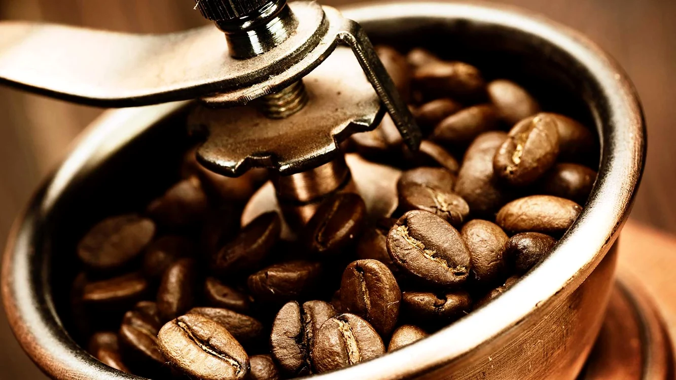 schimbare de paradigma in obiceiurile romanilor de ce revine la moda ritualul cafelei de specialitate acasa jpg