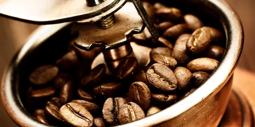 schimbare de paradigma in obiceiurile romanilor de ce revine la moda ritualul cafelei de specialitate acasa jpg
