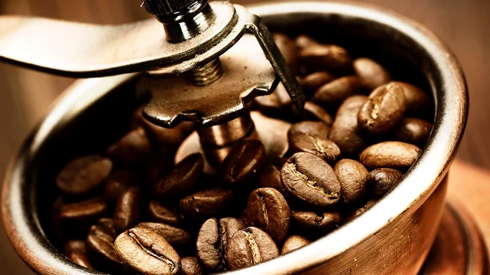 schimbare de paradigma in obiceiurile romanilor de ce revine la moda ritualul cafelei de specialitate acasa jpg