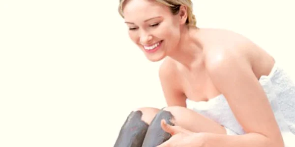 Pasta de argilă   se aplică pe muşchii dureroşi timp  de cel puţin  20 de minute