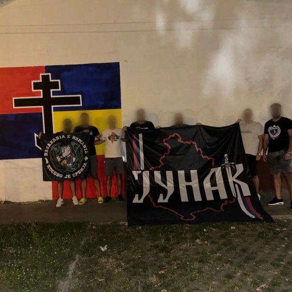 Tensiuni fotbal România Kosovo fani sârbi mesaje defăimătoare confiscate de Poliția Română | sursa foto: Adevarul