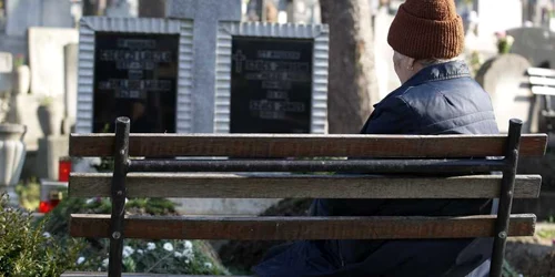 Etnologii susţin că „Ziua Morţilor“ nu trebuie să se transforme într-un eveniment fastuos