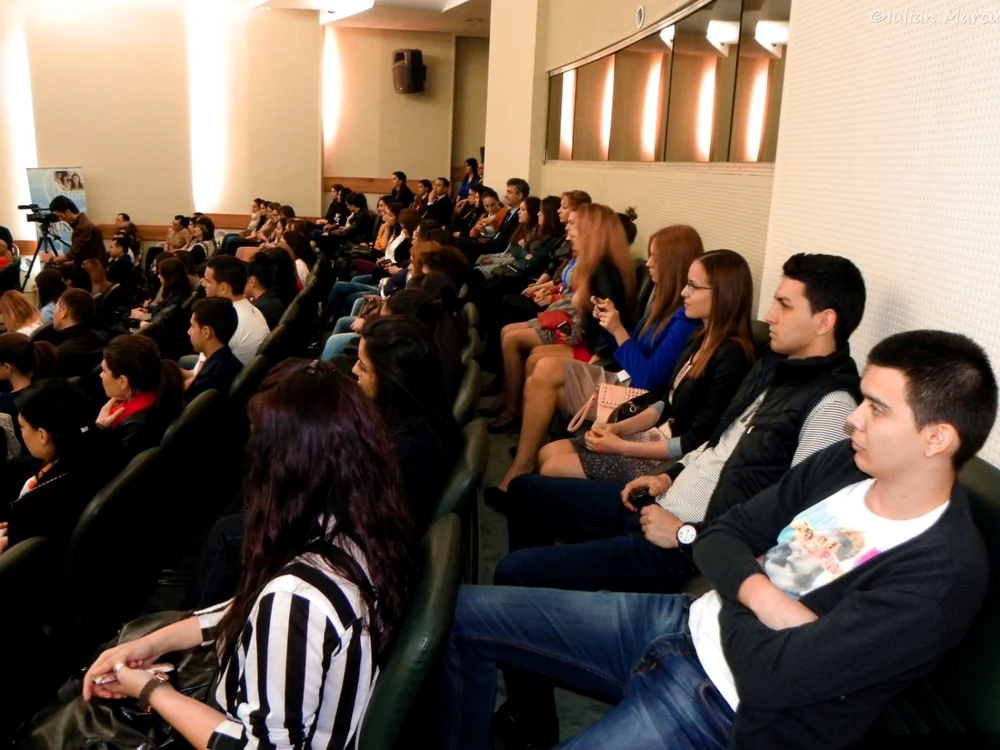 Studenţi la congresul ”GalMed” Foto: arhivă Adevărul